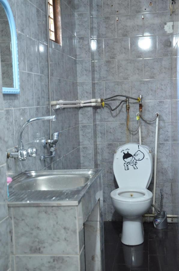 Hostel California Batumi Eksteriør bilde